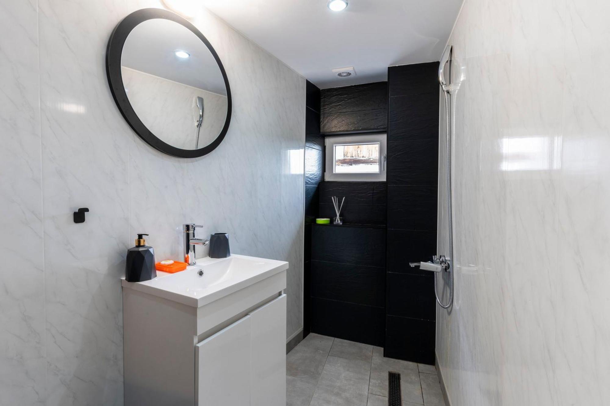 Bobevata Guest House - Floor 2 - Stunning View Old Town Veliko Tŭrnovo Exterior photo