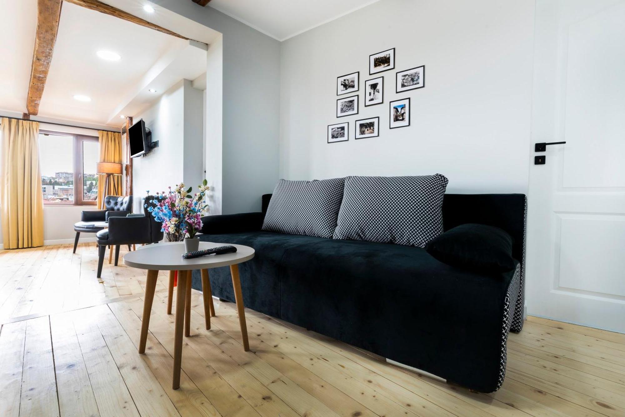 Bobevata Guest House - Floor 2 - Stunning View Old Town Veliko Tŭrnovo Exterior photo