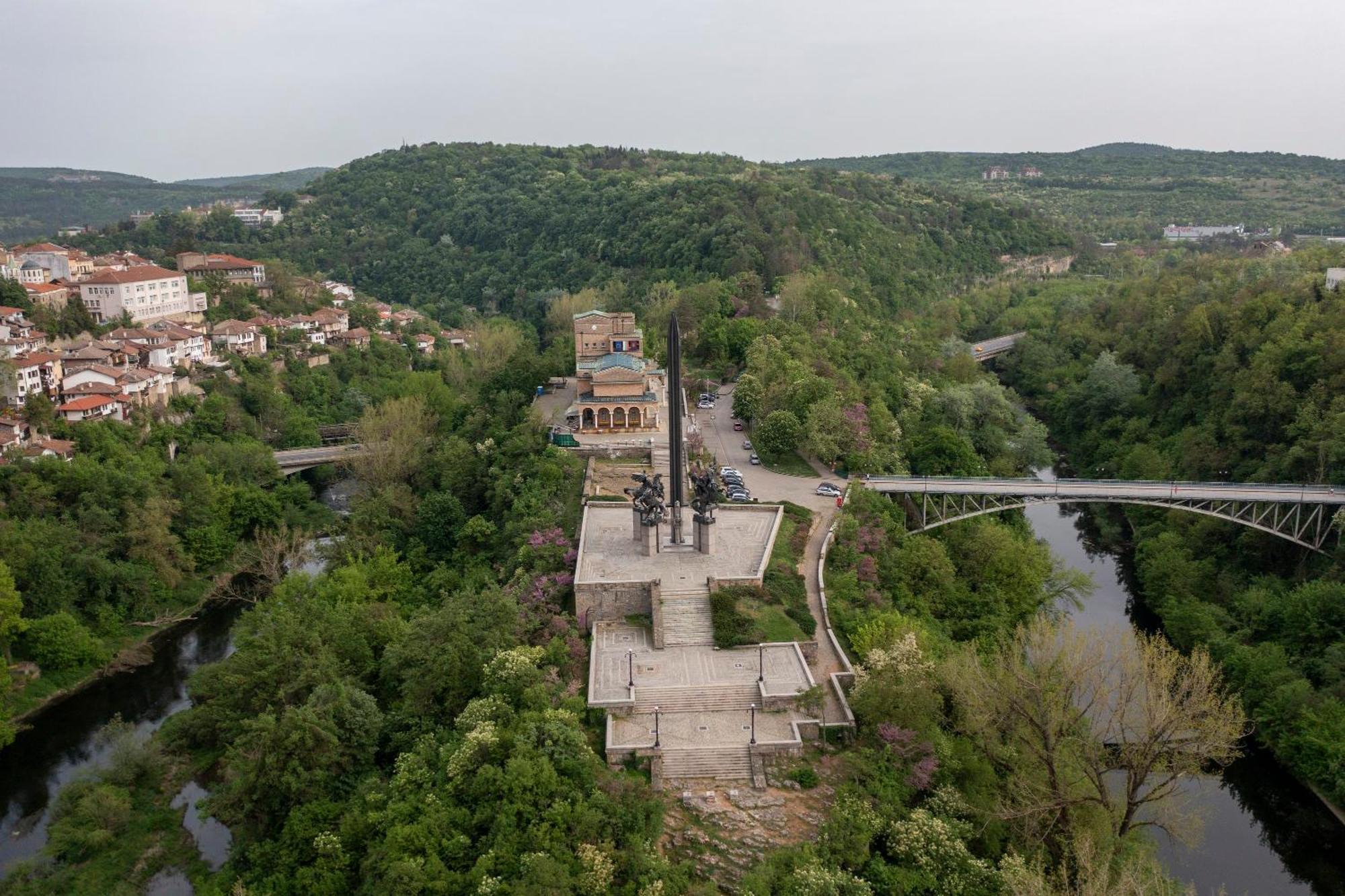 Bobevata Guest House - Floor 2 - Stunning View Old Town Veliko Tŭrnovo Exterior photo