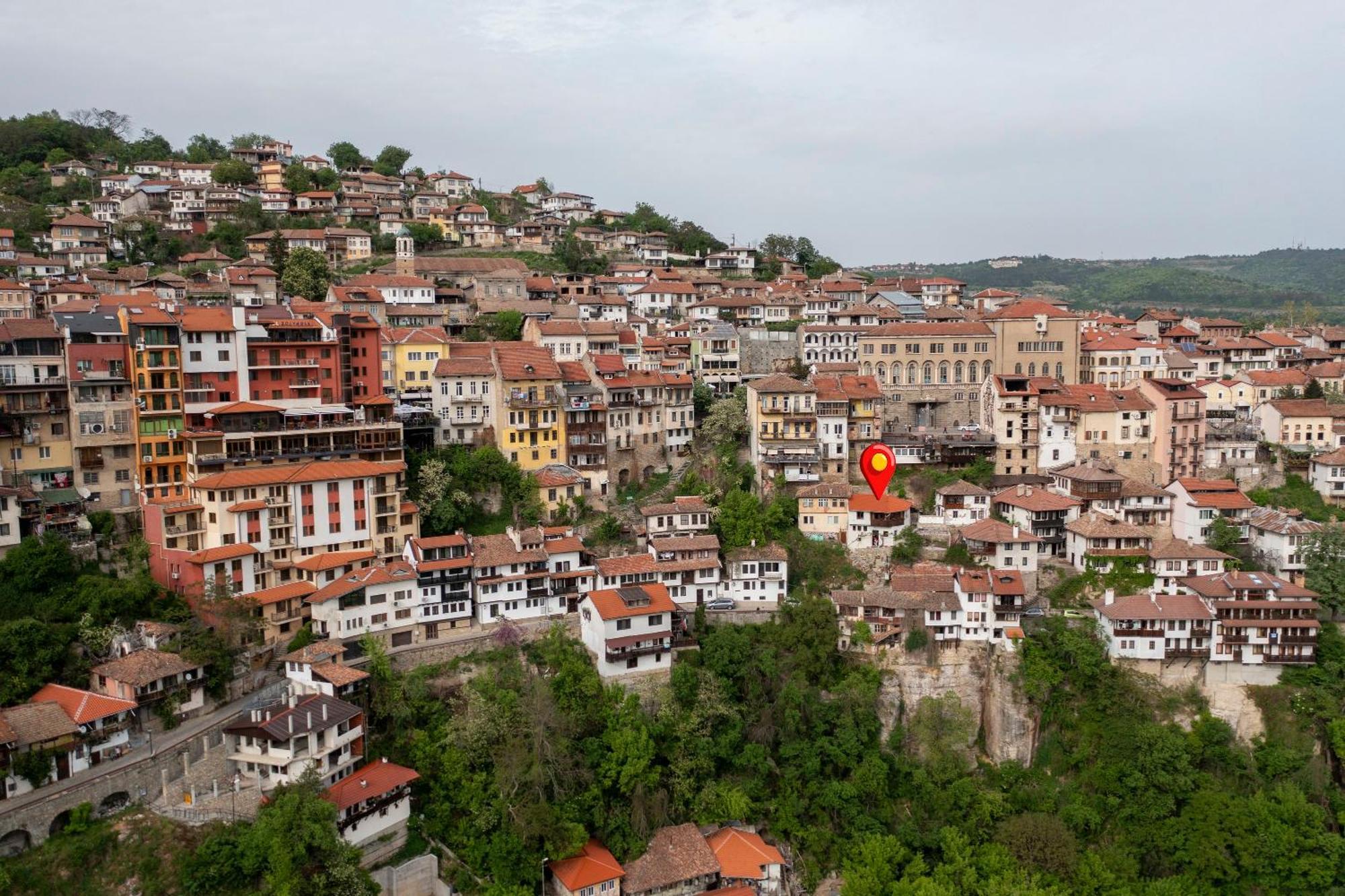 Bobevata Guest House - Floor 2 - Stunning View Old Town Veliko Tŭrnovo Exterior photo