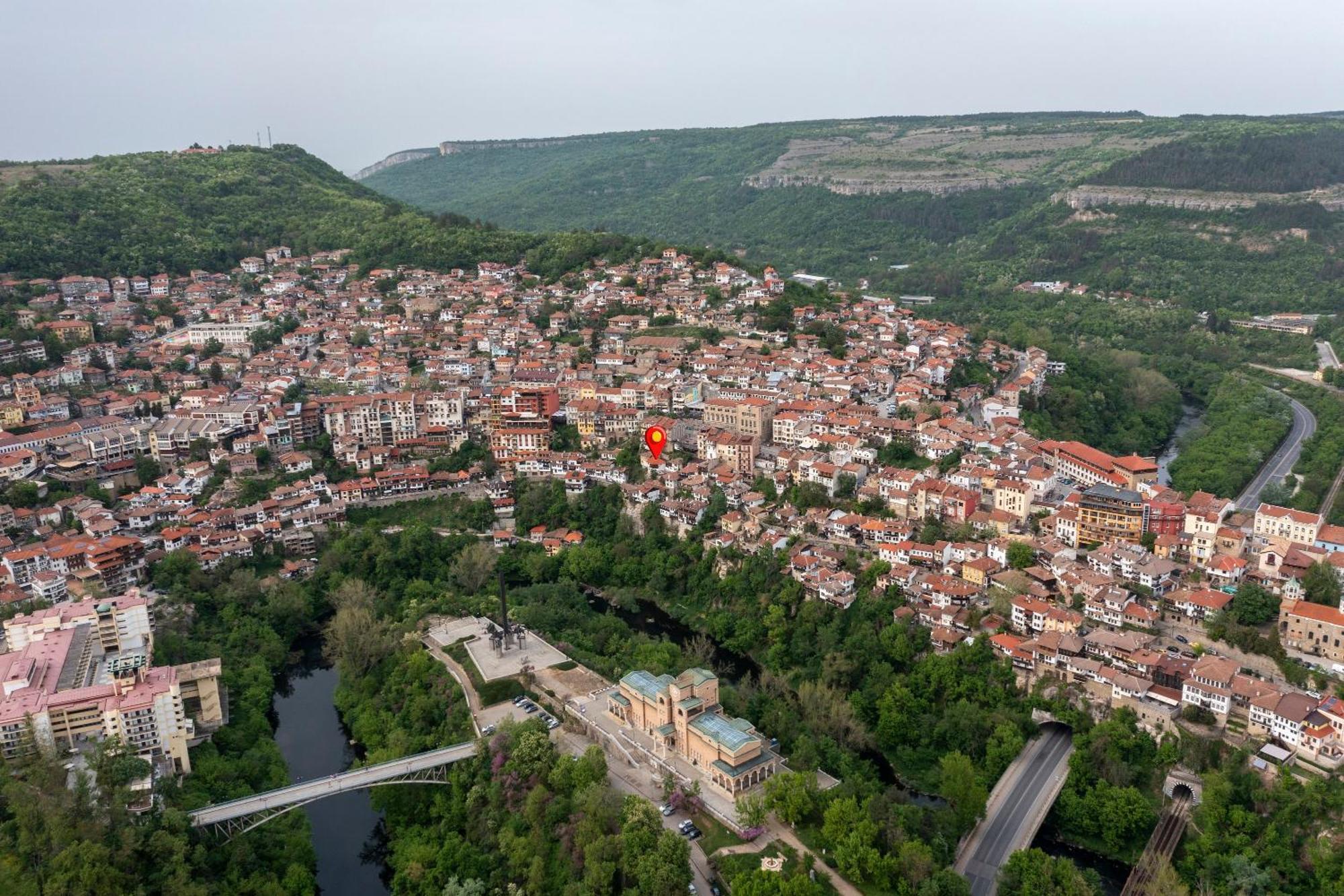 Bobevata Guest House - Floor 2 - Stunning View Old Town Veliko Tŭrnovo Exterior photo